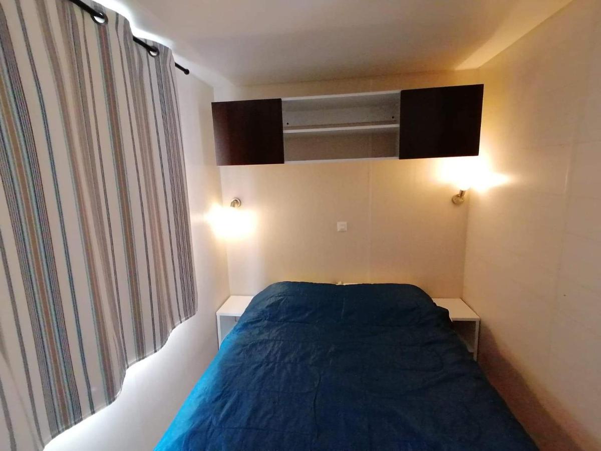 Le Domaine Des Iscles Otel La Roque-d'Antheron Dış mekan fotoğraf