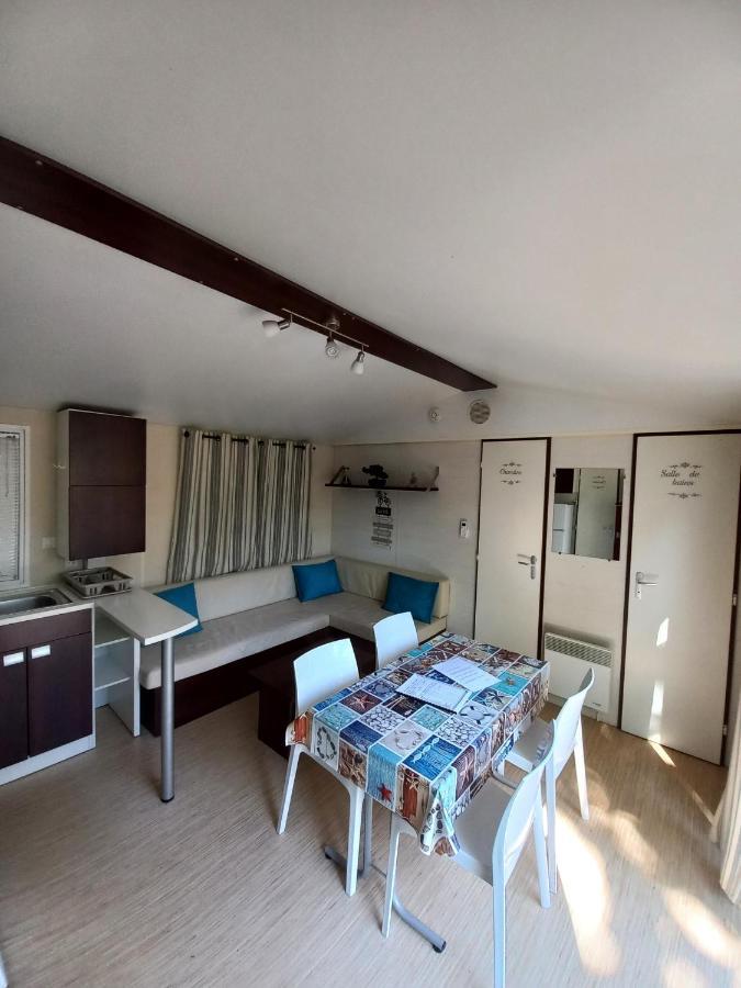 Le Domaine Des Iscles Otel La Roque-d'Antheron Dış mekan fotoğraf