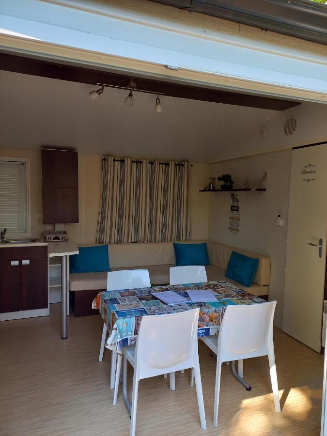 Le Domaine Des Iscles Otel La Roque-d'Antheron Dış mekan fotoğraf